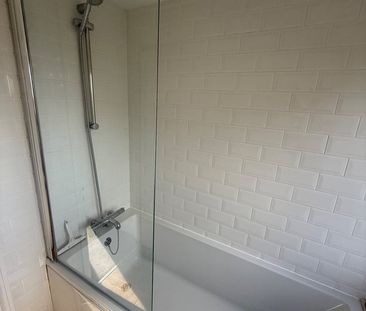 Studio Flat, Cambrian Close, SE27 - Photo 5