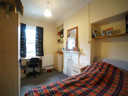 19 Friars Road - Photo 3