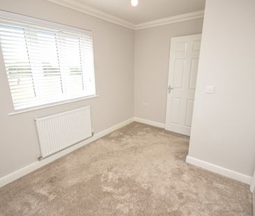 Horsford - Photo 5