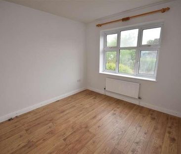 Downham Court, Downham Road South, Heswall, CH60 - Photo 4