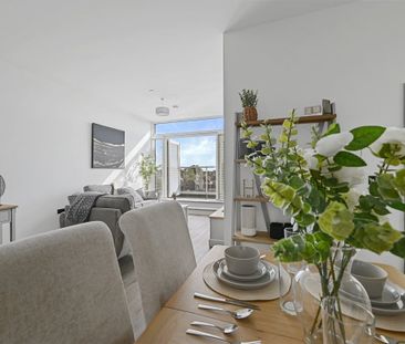 Peterborough - Photo 3