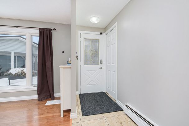 For Lease - 1513 QUEENSWOOD Crescent, Orleans - Cumberland and Area, Ontario - Photo 1