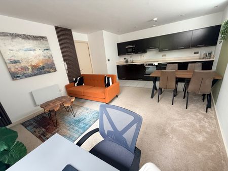 1 Bed Flat, High St, M4 - Photo 2