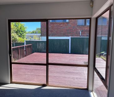 Stunning 4BR Home in Half Moon Bay! - Photo 1