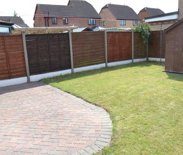 2 bedroom semi-detached house to rent - Photo 5