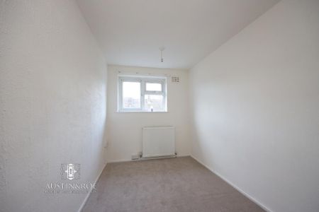 3 bedroom terraced house to rent - Photo 4
