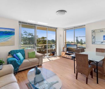 Beachside Bliss – 2 Bedroom Apartment in Dee Why - Photo 2