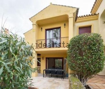 Alquiler de chalet adosado en Lugar Urbanizacion Lomas de Marbella ... - Photo 5