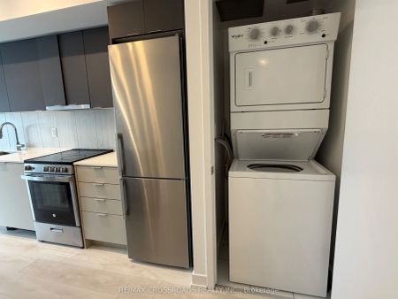 8 TIPPETT Road #529 - Photo 5