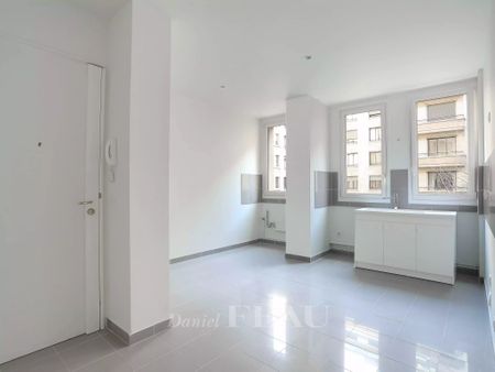 Location appartement, Paris 16ème (75016), 4 pièces, 139 m², ref 83340421 - Photo 5