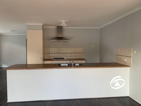 13 Spring Circuit, 3810, Pakenham Vic - Photo 5