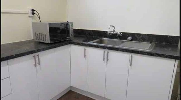 Cheaper living in a Shared Boarding house - Hataitai - Wellington City NZ - Photo 1