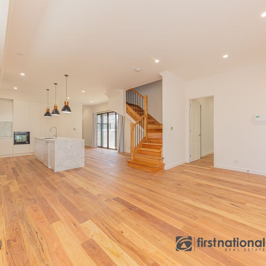 Stylish, Near-New Family Home with Premium Finishes in a Sought-After Location - Photo 1