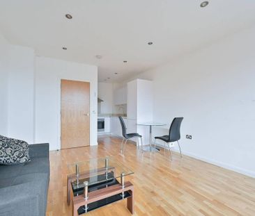 Studio to rent - Photo 6