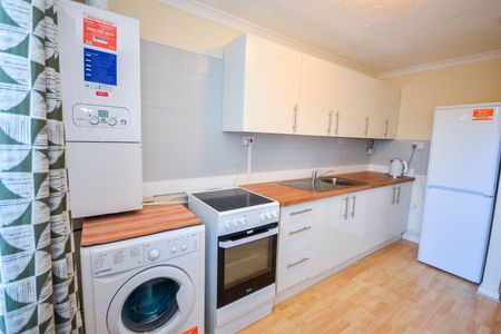2 bed flat to rent in Rydal Road, Gosforth, NE3 - Photo 5