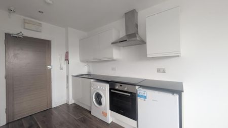 Studio to rent - Photo 4