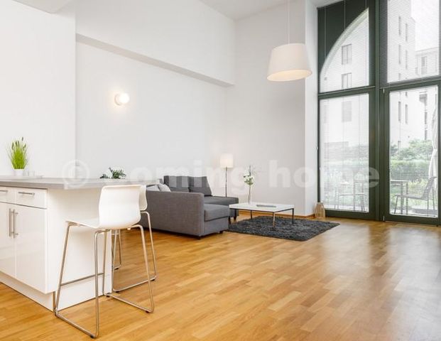 Loft living - Photo 1