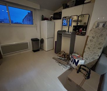 BORDEAUX JARDIN PUBLIC, T1 dans très bel immeuble pierre. - Photo 4