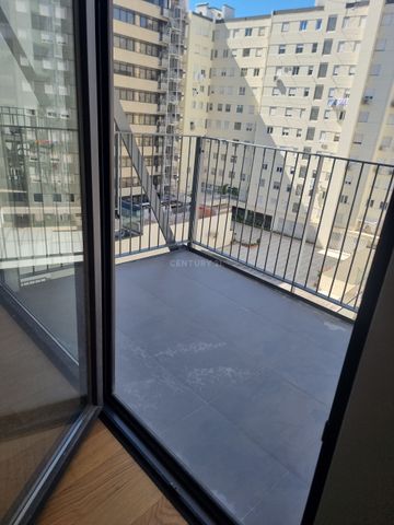 Apartamento T0+1 Mobilado e cozinha totalmente equipada Junto ao Saldanha - Photo 3