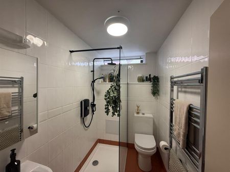 2 Bedroom Flat To Let - Photo 3