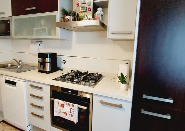 T2 for rent, next to the Glicínias Shopping Center, Aveiro.