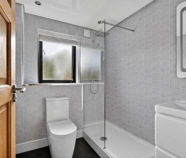 37 Drumadoon Square, Dundonald, Belfast, BT16 2QN - Photo 6