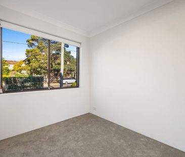 Dee Why, 2/12 Cassia Street - Photo 2