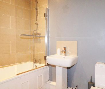 2 bedroom flat to rent - Photo 6