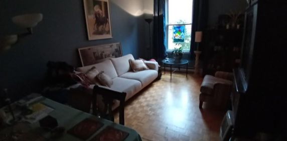 Sous location Grand 4 1/2 meublé tout compris sur 2 étages - Photo 2