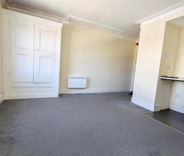 Studio to rent - Photo 3