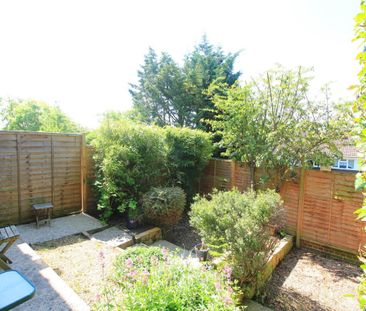 Wentworth Crescent - Photo 2
