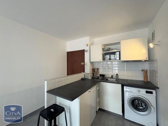 Location Appartement 1 pièce 30m² MARSEILLE 5ème - Photo 1