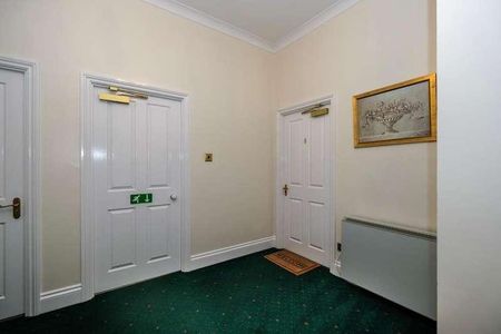 Royal Sands, Weston-super-mare, BS23 - Photo 4