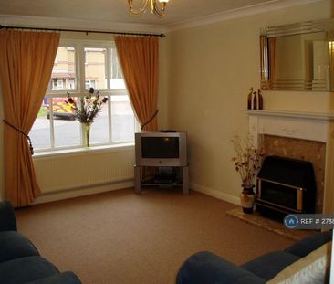 3 bedroom detached house to rent - Photo 2