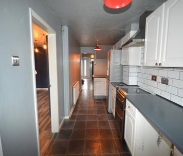 3 Bedroom Semi Detached To Let - Photo 6