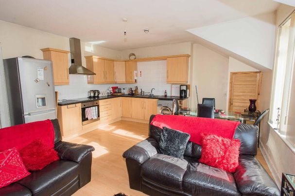 Apt 3, 5 Malone Avenue, Belfast, BT9 6EN - Photo 1