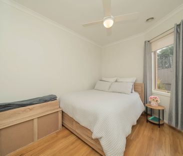 Charming home in Central Berwick - Photo 5