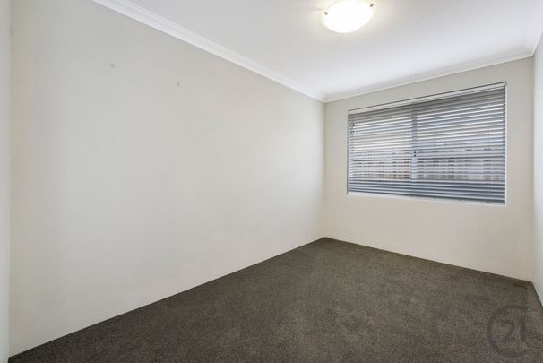 Coastal Comfort Family Home - Photo 1