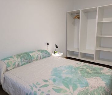 Carrer de Joaquín Costa, Burjassot, Valencian Community 46100 - Photo 4