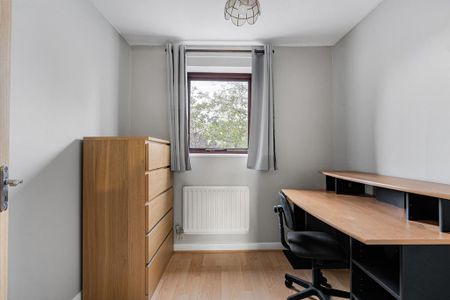 3 bedroom terraced house to rent - Photo 5