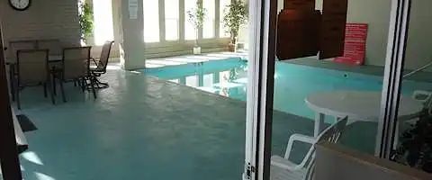 TWO BEDROOM CONDO, TOP FLOOR UTILITIES INCLUDED | 1703 - 10150 117 St NW, Edmonton - Photo 1