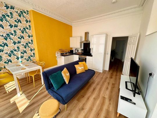 1 bedroom flat to rent - Photo 1