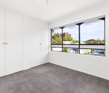 Cozy, Low Maintenance and Convenient 1 Bedroom Unit - Photo 1