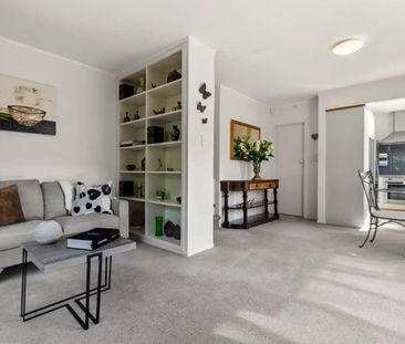 Unit 1, 127 Grand Drive, Remuera, Auckland - Photo 6