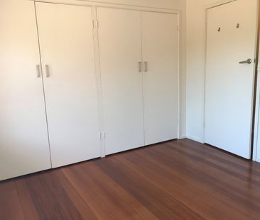 3/30 Kelsby Street, Reservoir VIC 3073 - Photo 6