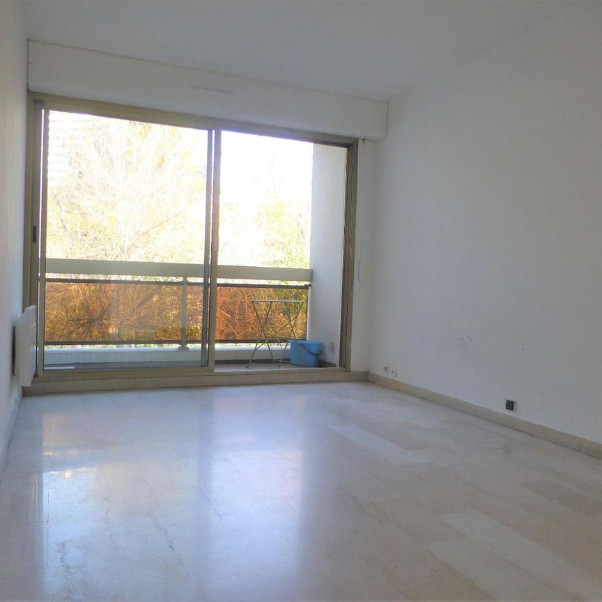 Location Appartement 1 pièce 23m² MARSEILLE 8ème - Photo 1