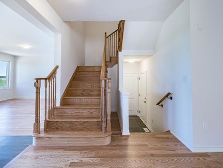 For Lease - 65 Brethet Heights, New Tecumseth, Ontario - Photo 2