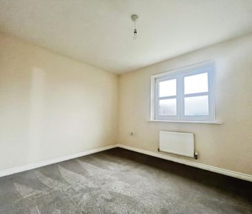 4 bedroom detached house to rent - Photo 2