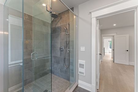 For Lease - 136 St Clements Avenue, Toronto, Ontario - Photo 2