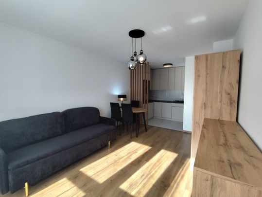 2 pokoje przy Rondzie Daszyńskiego | Widok 35 m² - Photo 1